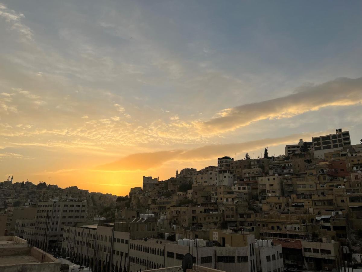 Sandra Hotel Amman Exterior photo