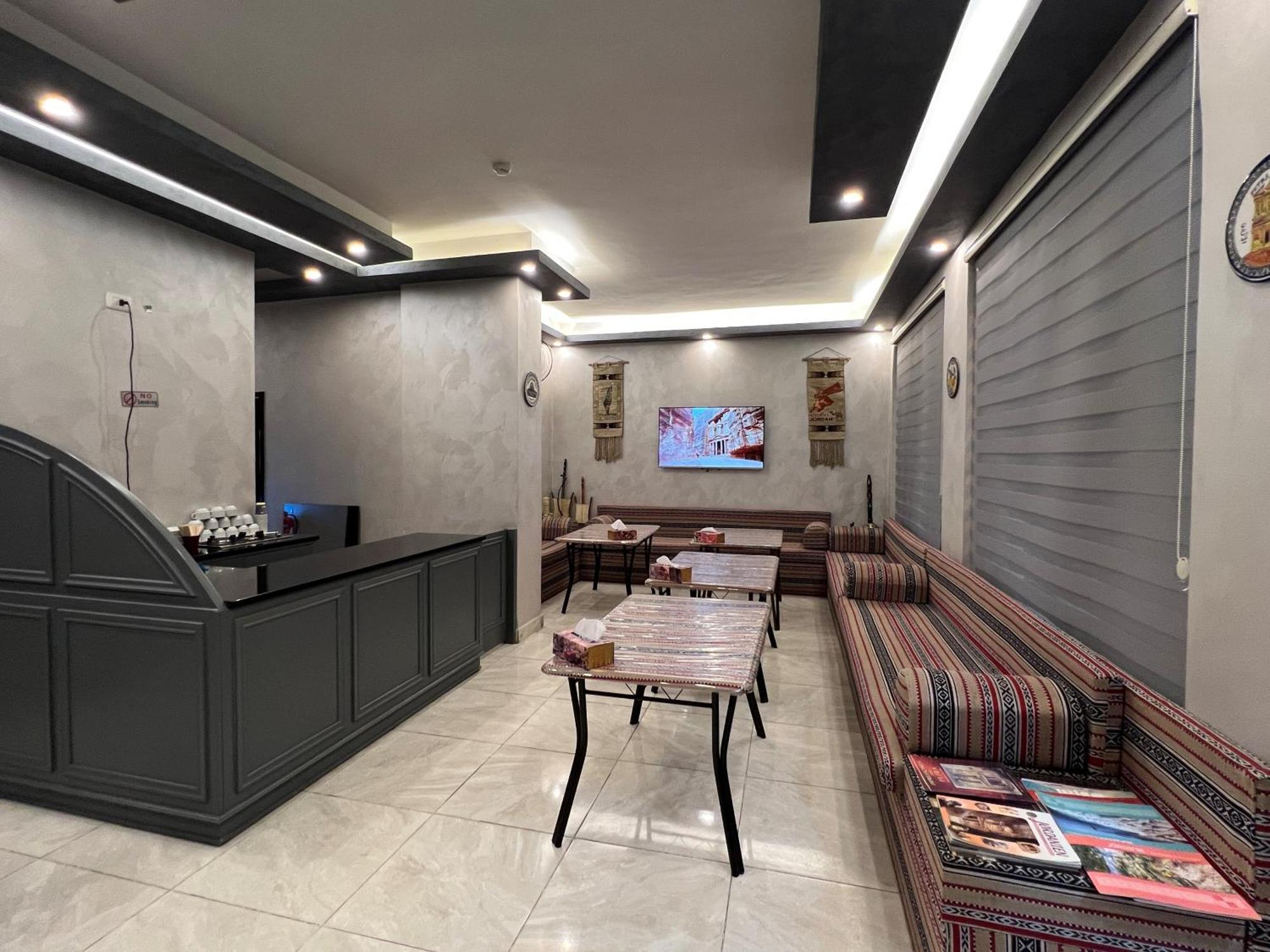 Sandra Hotel Amman Exterior photo