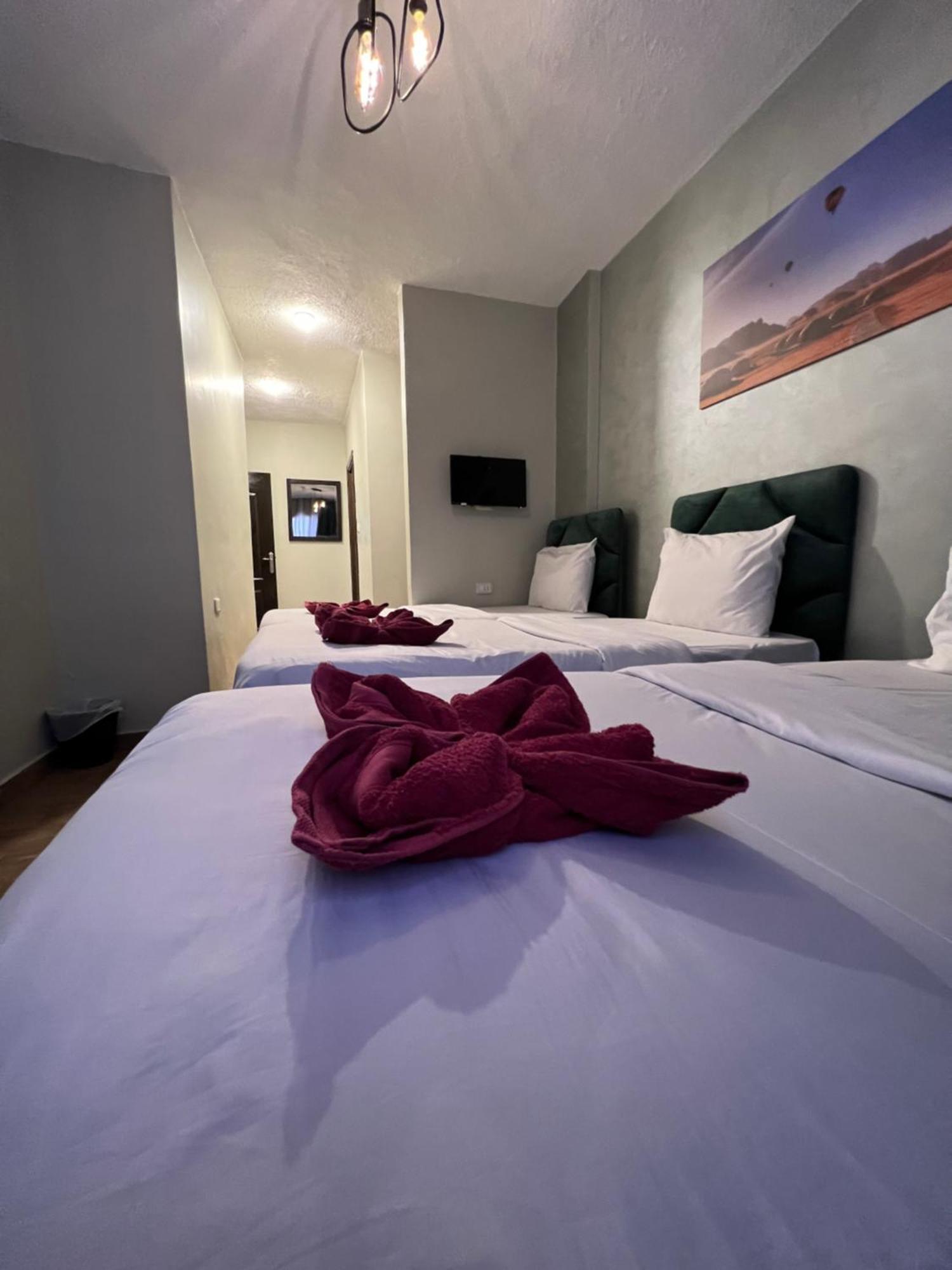 Sandra Hotel Amman Exterior photo